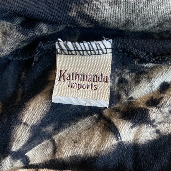 Dark brown and beige tie dye swing skirt, 20” (to my knee, I’m 5’ 5”), medium - Picture 4 of 6